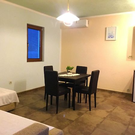 Apartments Lola 티바트 외부 사진
